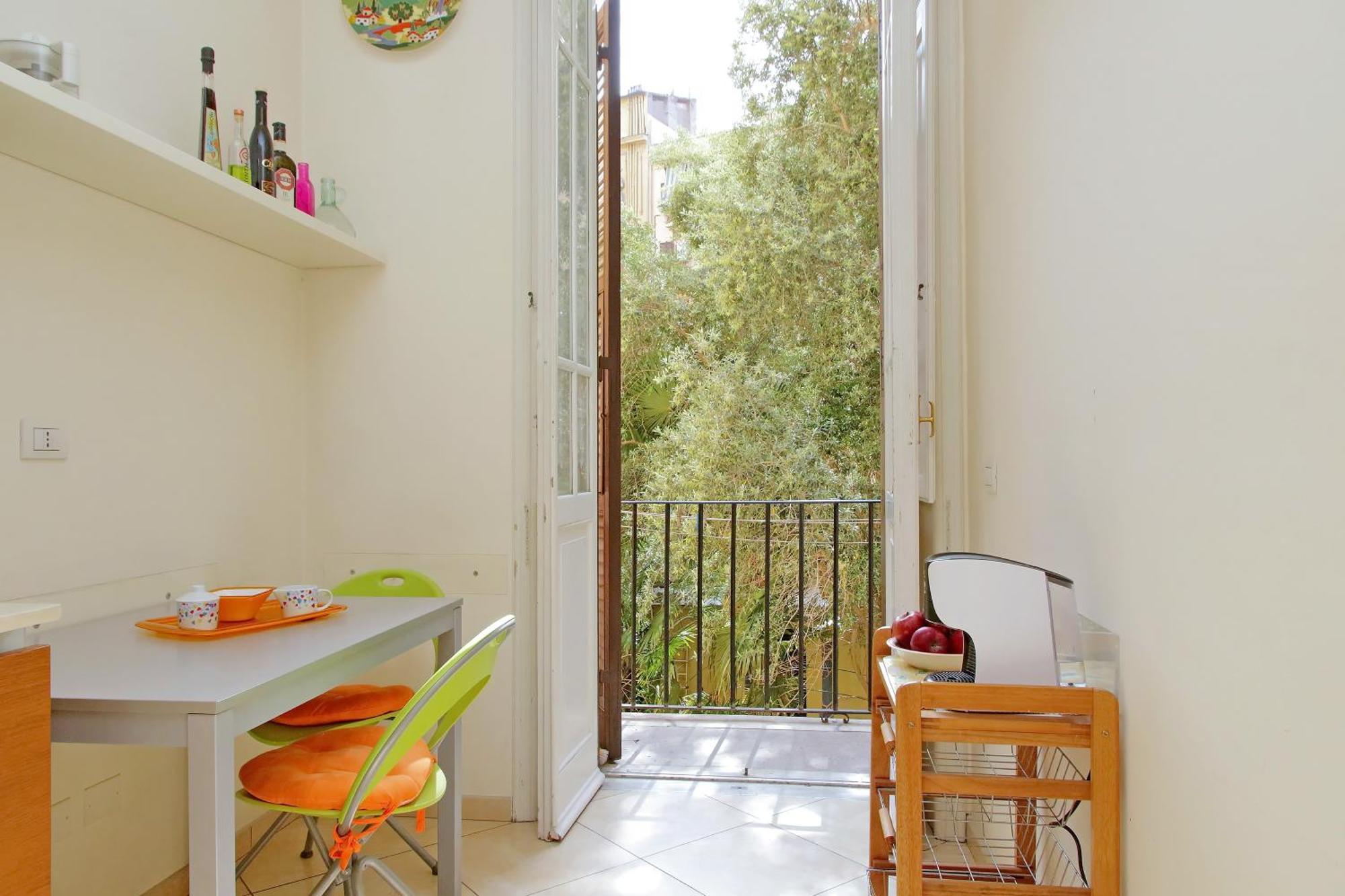 At The Vatican Ottaviano 2 Bedrooms 2 Baths Appartamento Roma